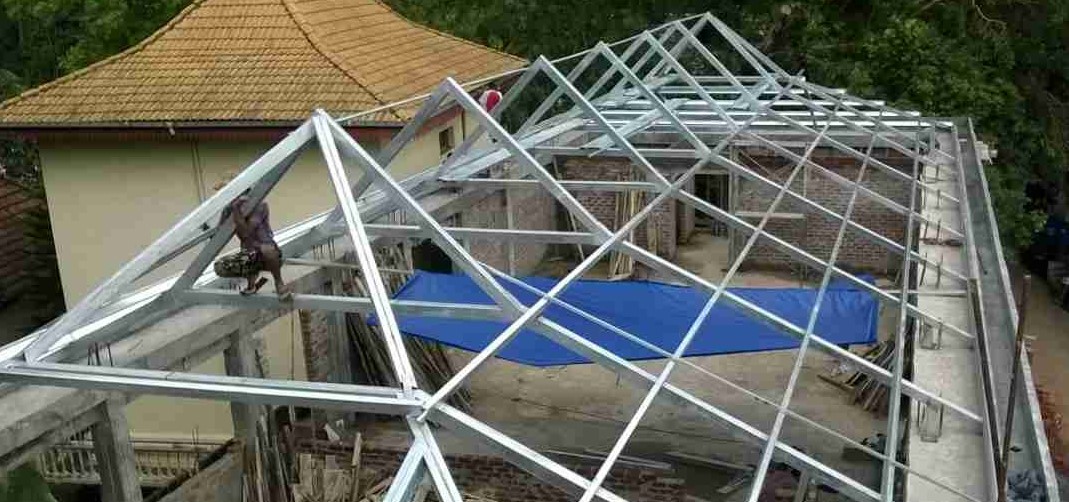 Roofing Services by Dinu Constructions
